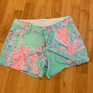 Lilly Pulitzer Callahan Shorts. Size 4